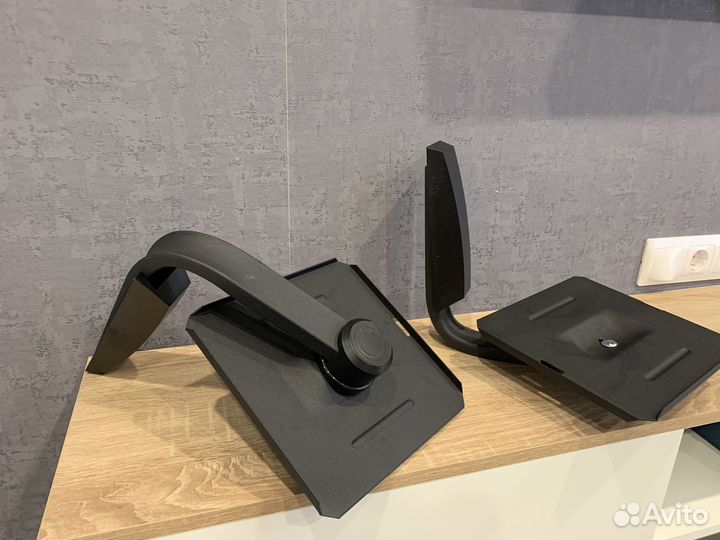 Подставки для акустики