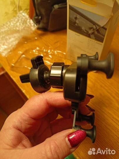 3 держателя для телефона в машину