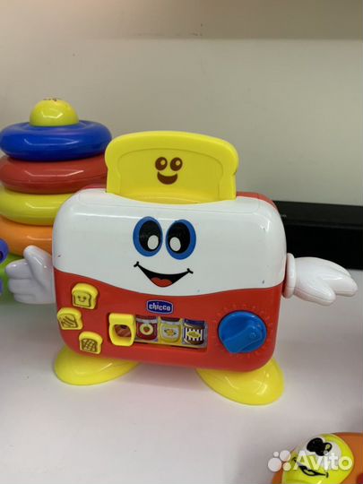 Развивающие игрушки fisher price chicco tommy