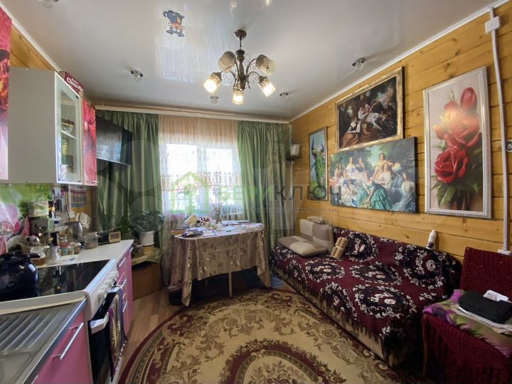 Дом 65 м² на участке 8 сот.