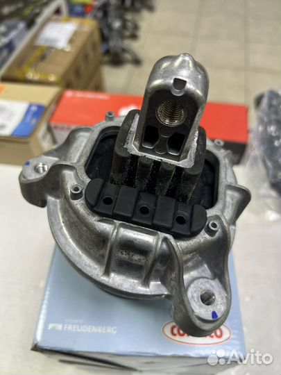 Опора двигателя левая BMW 5 f10/f11 2.0-2.5d