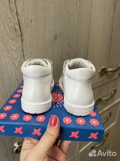 Ботинки демисезонные для девочки 19 размер