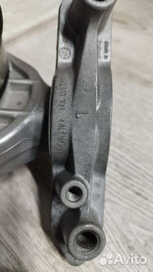 Задний пневмобаллон Touareg II NF левый