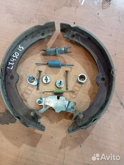 Механизм стояночного тормоза задний Lexus Lx450D