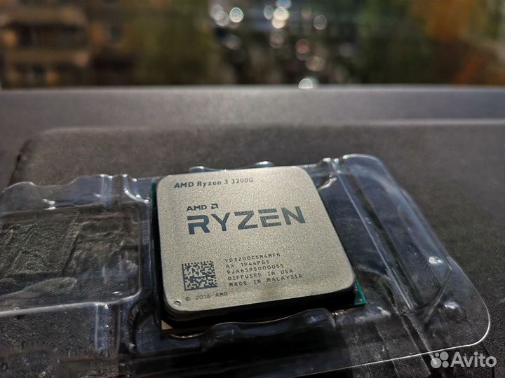 Процессор AMD Ryzen 3 3200G AM4, 4 x 3600 мгц