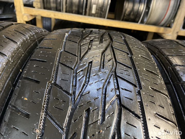 Continental ContiCrossContact LX2 215/60 R17 96H