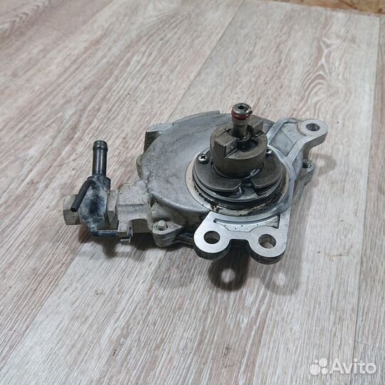 Б/У Б/У Насос вакуумный G8 toyota Hilux 293000E010