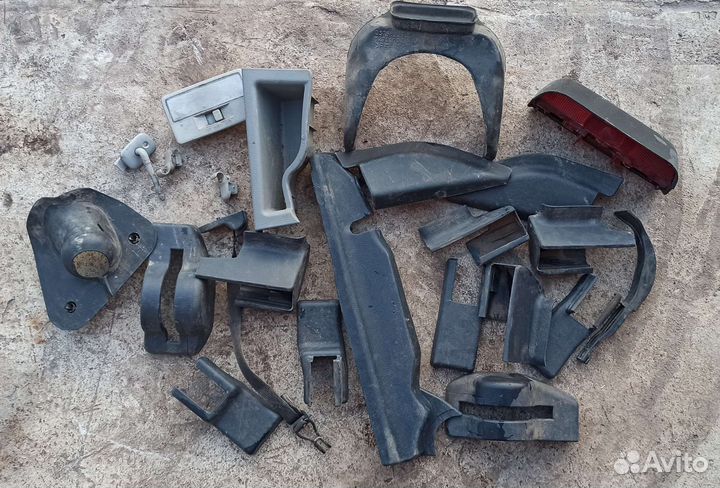 Пластик обшивка салона Mazda Demio DY