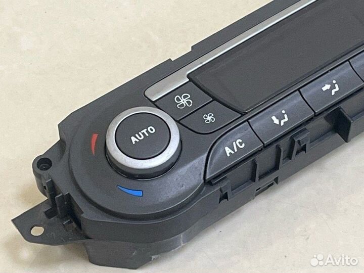 Блок управления климат-контроля Ford Focus DB 1.8L