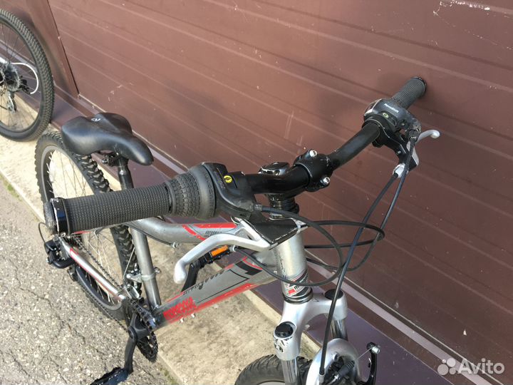 Mongoose Rockadile 24