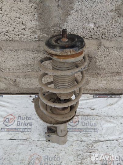 Стойка передняя правая Peugeot 308 1.6 2008