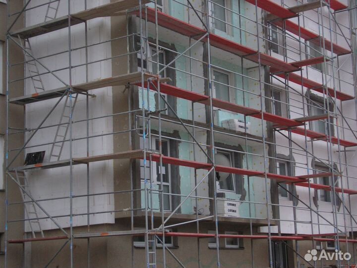 Аренда строительных лесов и фасадных люлек