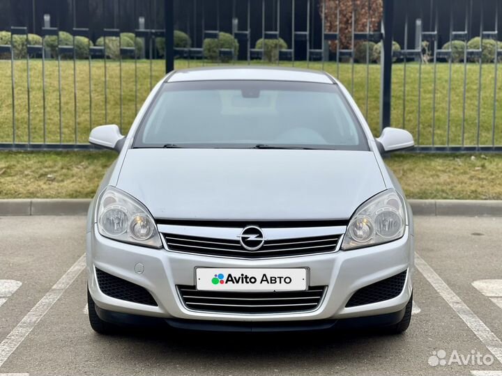 Opel Astra 1.8 AT, 2012, 157 777 км