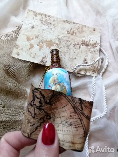 Бутылка интерьерная