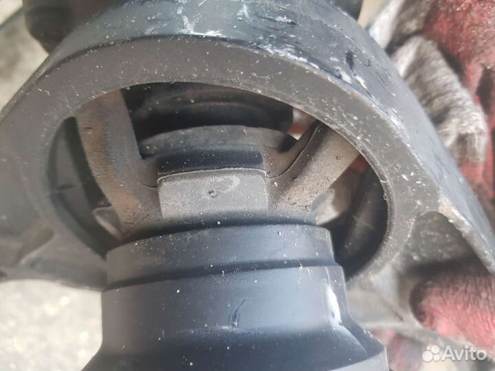 Карданный вал. Фольксваген Пассат В6. 3.2 бензин