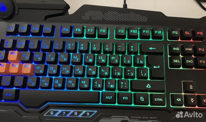 Игровая оптико-механическая клавиатура Bloody B314