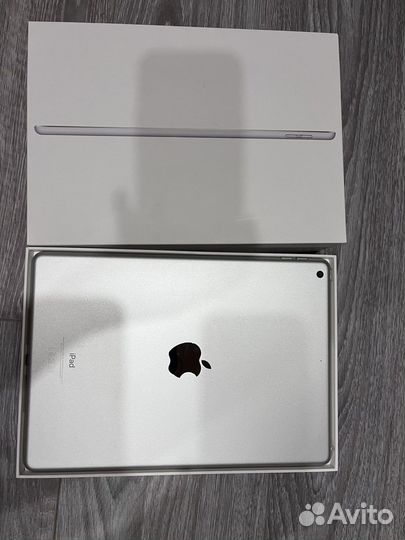 Планшет iPad 7