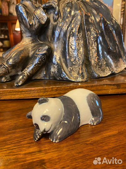 Антикварная статуэтка 