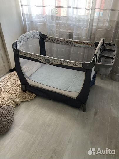 Манеж кровать Graco cuddle cove