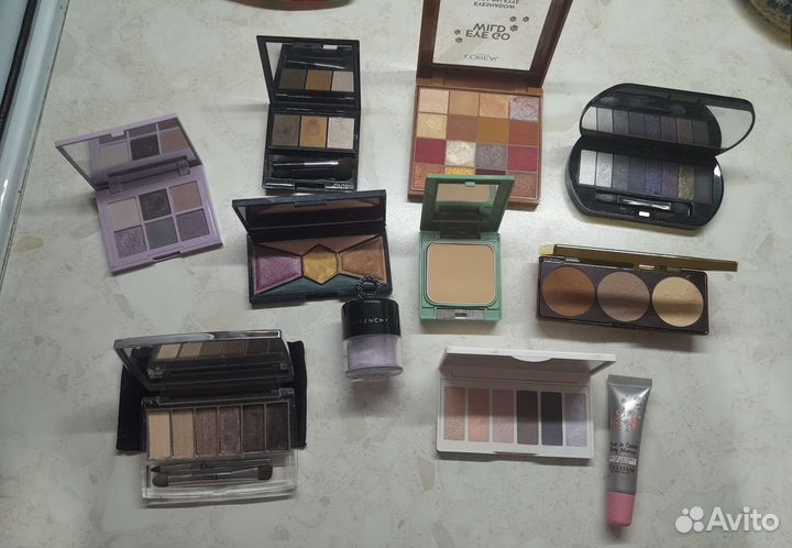 Палетка теней, румяна