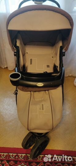 Прогулочная коляска