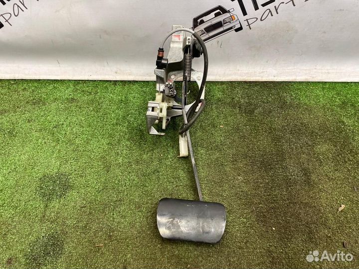 Блок педалей Mercedes-Benz