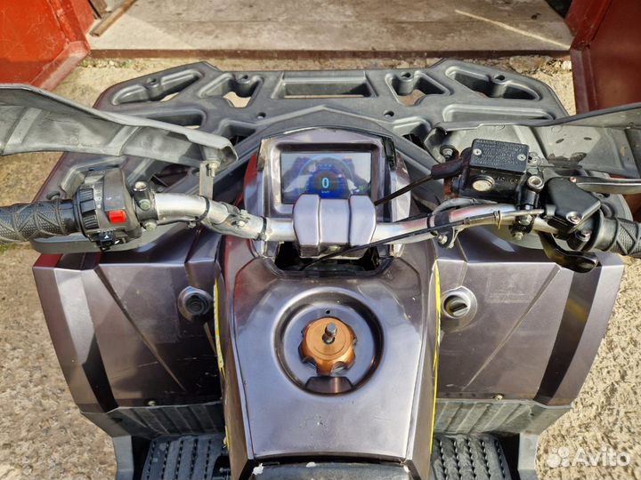 Продам квадроцыкл