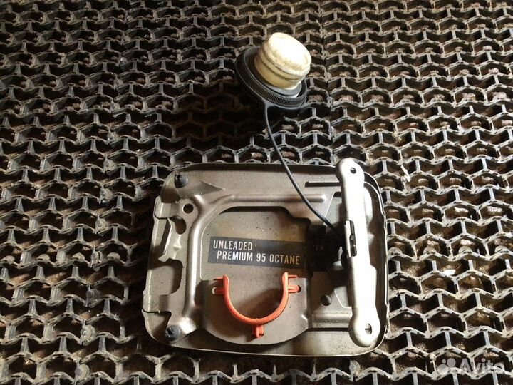 Лючок бензобака Примьера Р12 Nissan Primera