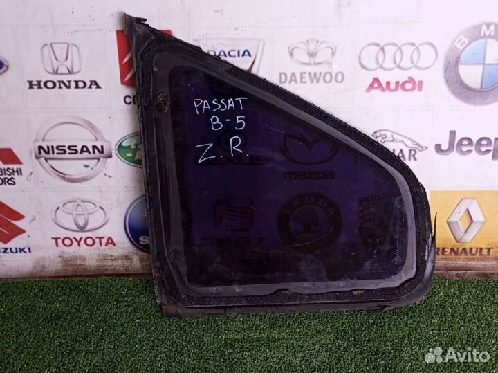 Стекло заднее правое (глухое) VW Passat b5