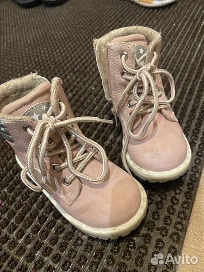 Ботинки для девочки 24