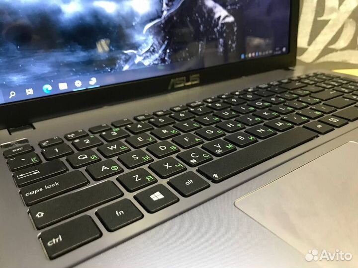 Игровой ноутбук Asus 2видеокарты/i7/6gb/SSD