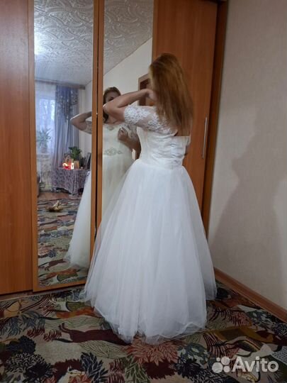 Свадебное платье 46 48 бу