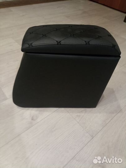 Подлокотник универсальный