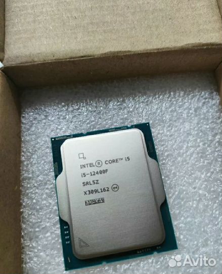 Процессор Intel Core i3 12100F оеm