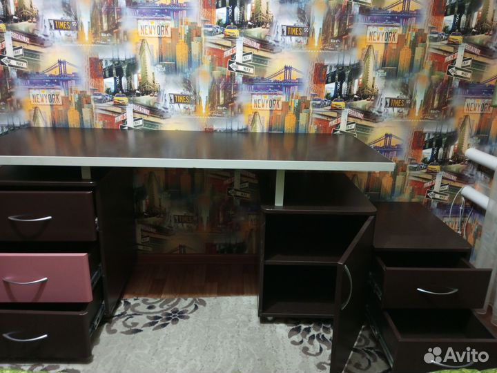 Компьютерный столик бу