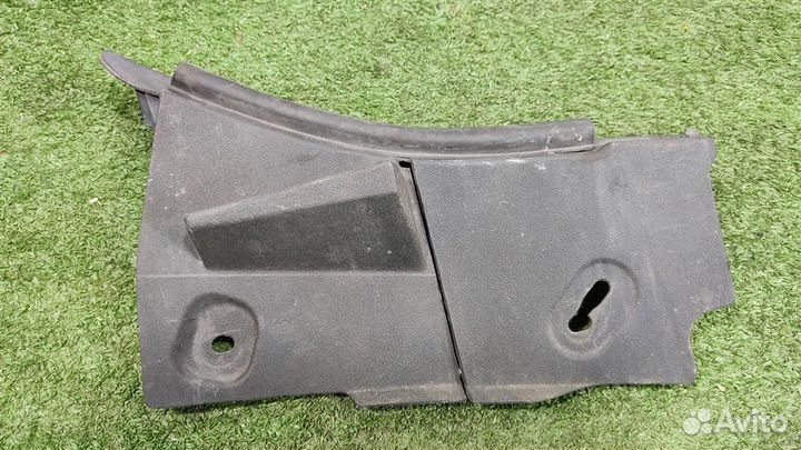 Водосток Toyota Verso R2 2017