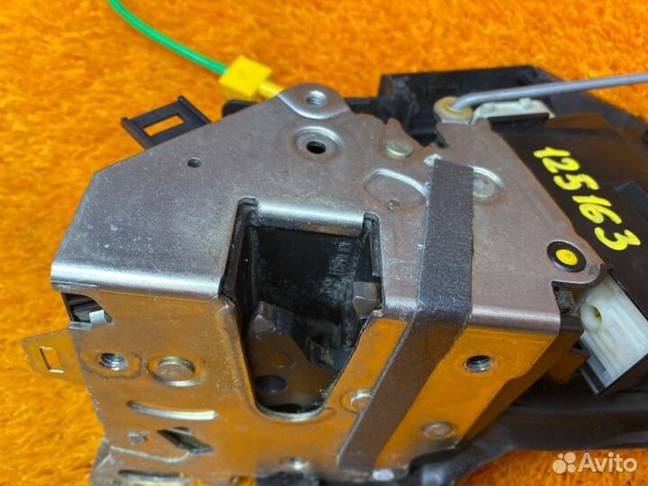 Замок двери передний правый Bmw 5-Series E39