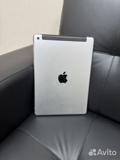 iPad 128gb (6th generation) wi-fi + cellular 2018