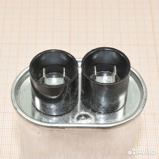 Конденсатор для свч, 0,90 mkF, клеммы 4,8 мм