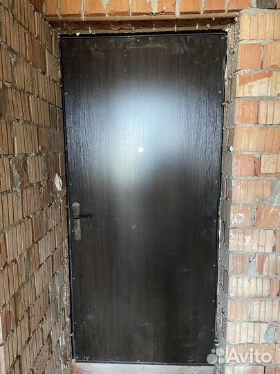 Дверь входная металлическая