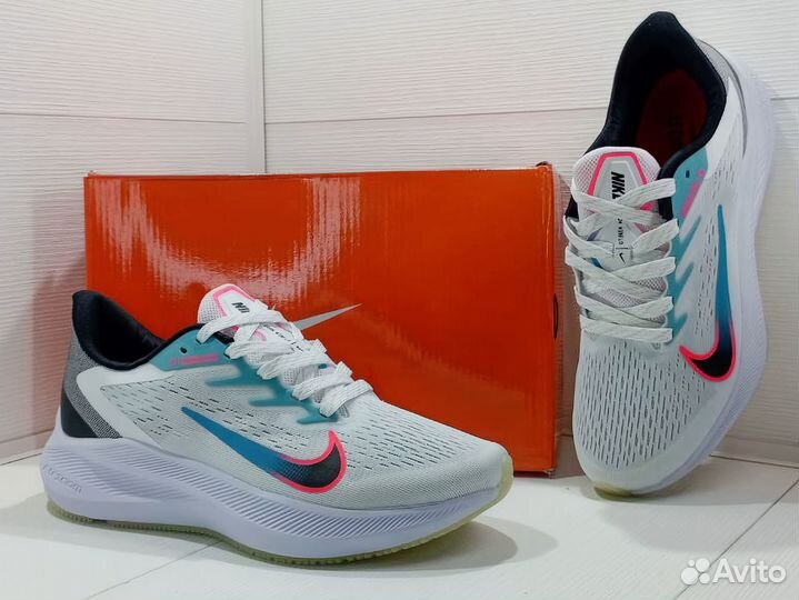 Кроссовки беговые Nike Air Zoom Winflo 7 (39 разме