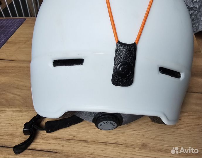 Шлем горнолыжный мужской