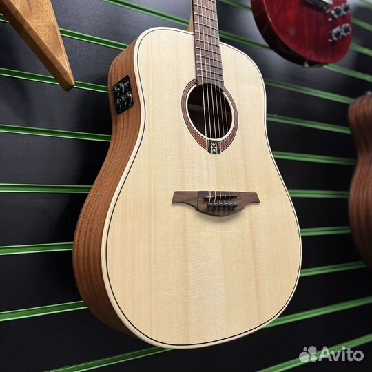 LAG T70D-TA трансакустическая гитара