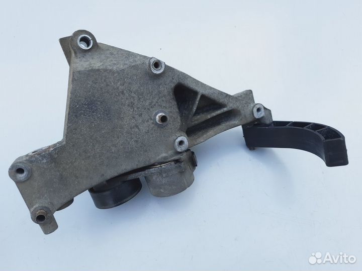 Кронштейн кондиционера Fiat Punto 3 Grande Punto