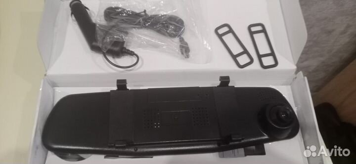 Зеркало с видеорегистратором