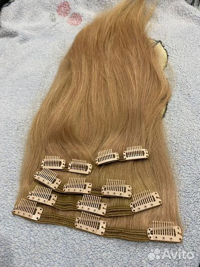 Натуральные волосы на заколках