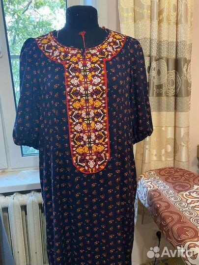 Швея портной в ателье