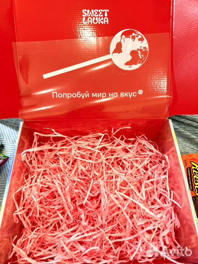 Бокс набор коробка сладостей разных стран