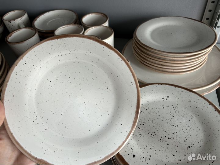 Обеденный сервиз новый