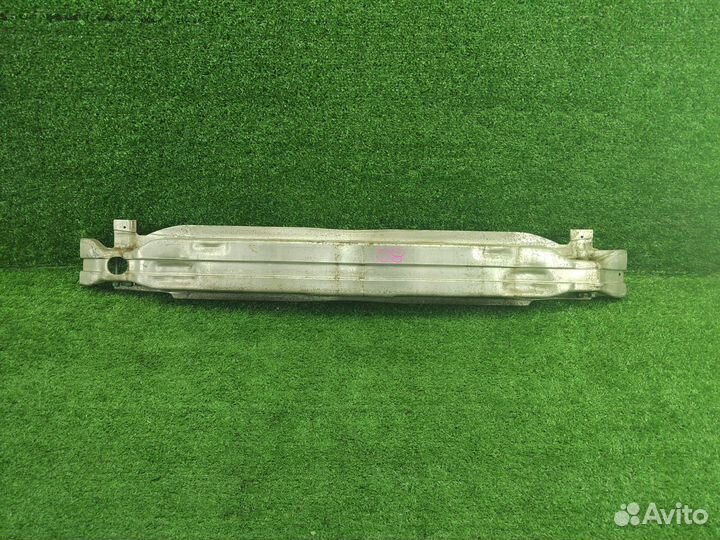 Усилитель бампера передний Audi A6 C6 4F